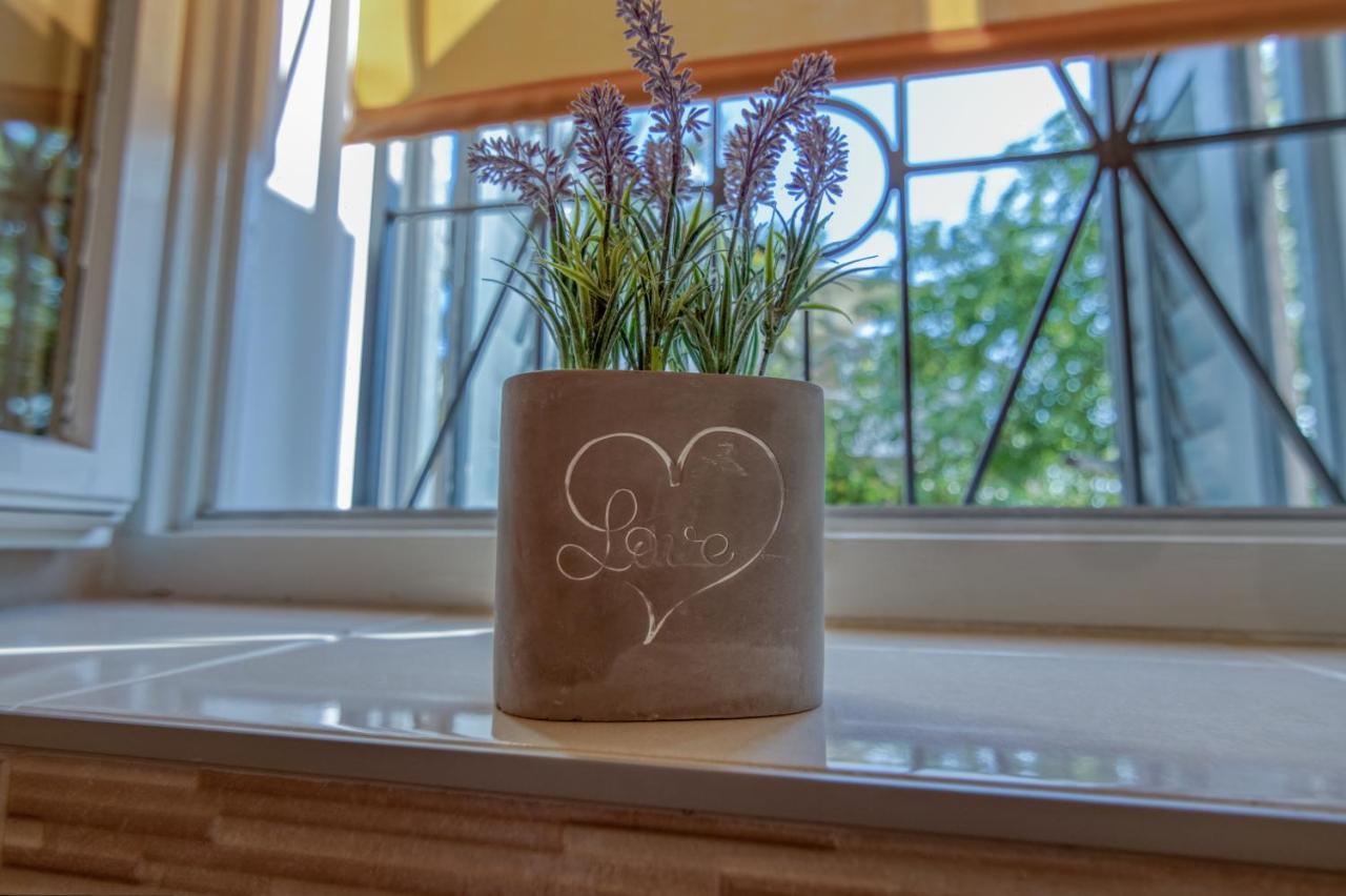 Apartment Ljube Pula Bagian luar foto